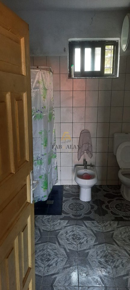 Vilë 2 kateshe, 6+3 Në Shitje në Rrashbull, Durrës - 151351€ | 276 m²
