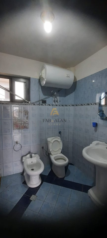 Vilë 2 kateshe, 6+3 Në Shitje në Rrashbull, Durrës - 151351€ | 276 m²