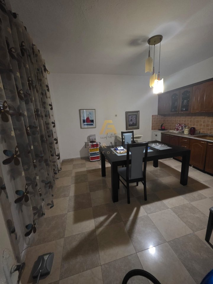 Vilë 3+2 Në Shitje në Pogradec - 194594€ | 110 m²