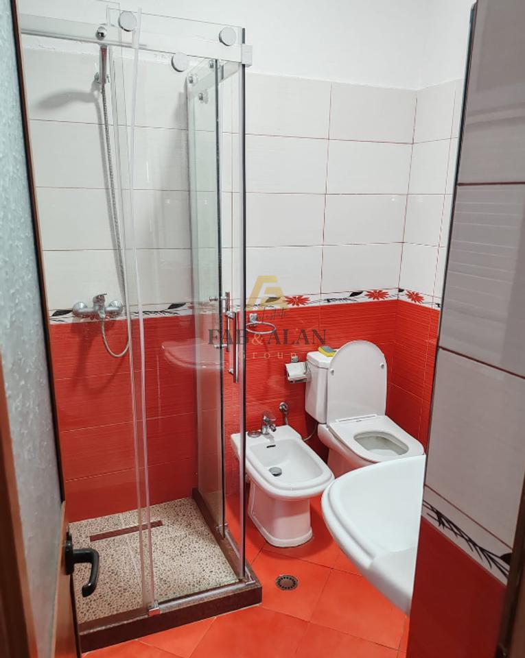 Appartamento 1+1 In Affitto in Via 5 Maji, Tirana - 540€ | 75 m²