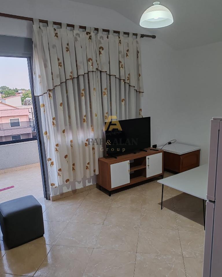 Appartamento 1+1 In Affitto in Via 5 Maji, Tirana - 540€ | 75 m²