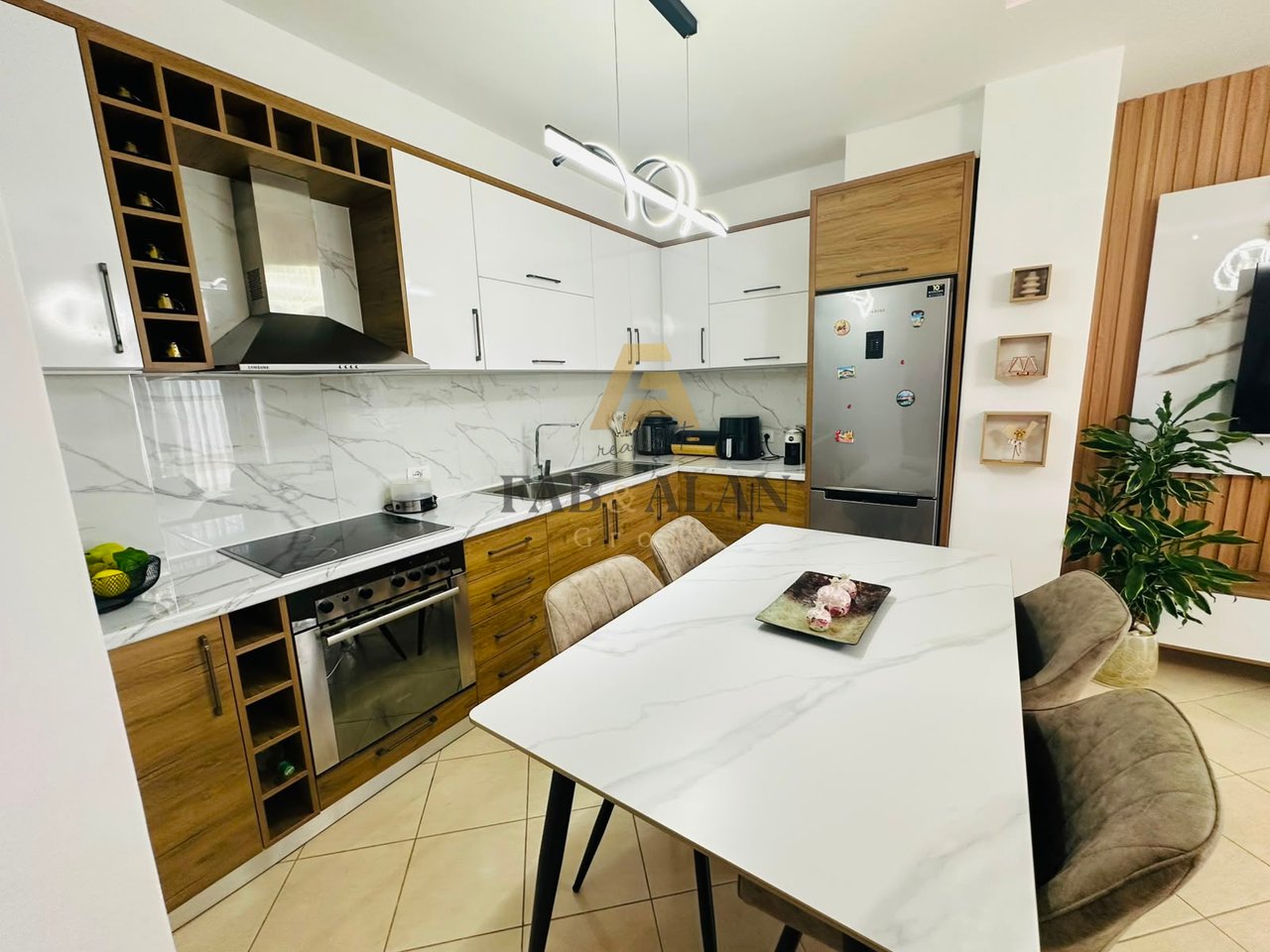 Apartment 2+1+1 For Sale in Yzberish, Tirana - 170,810€ | 97 m²