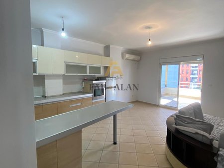 Shitet Apartament 2+1 me Verandë – Astir (tek Welli)