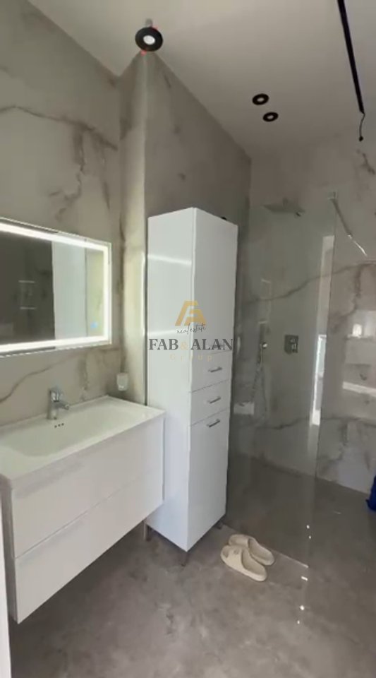 VENDESI APPARTAMENTO DI LUSSO 2+1+2 A RANA E HEDHUN, SHËNGJIN