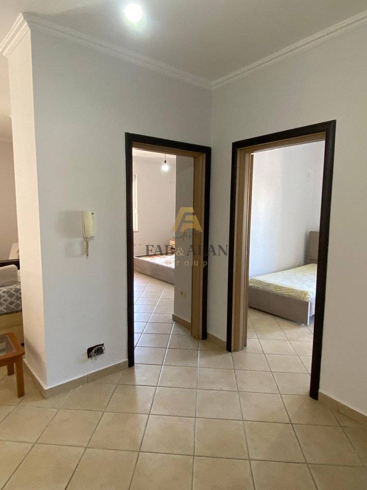 Shitet Apartament 2+1 me Verandë – Astir (tek Welli)