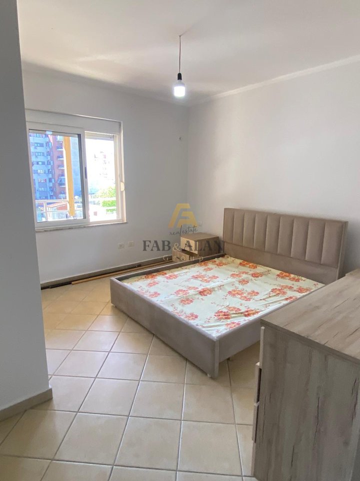 Shitet Apartament 2+1 me Verandë – Astir (tek Welli)