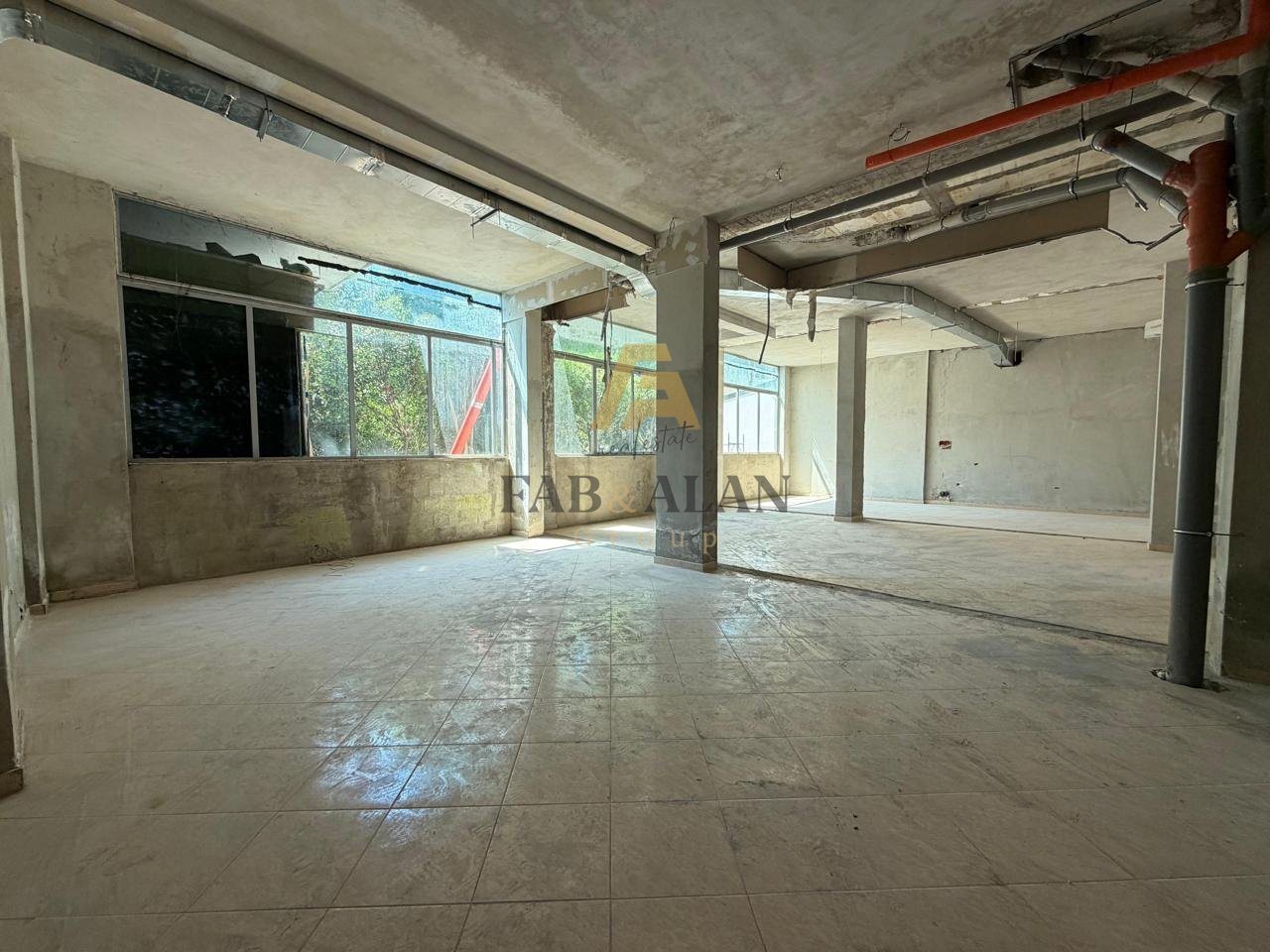 BUSINESS PREMISES FOR SALE - FRESKU