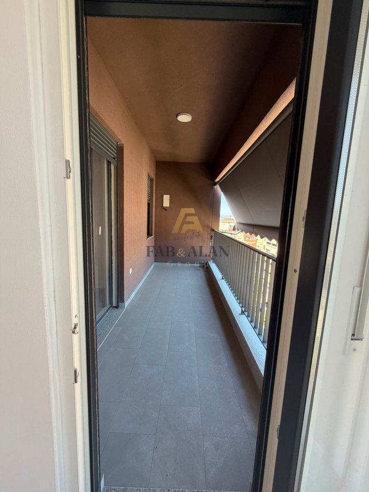 Shitet Apartament 2+1+2 në Kamëz