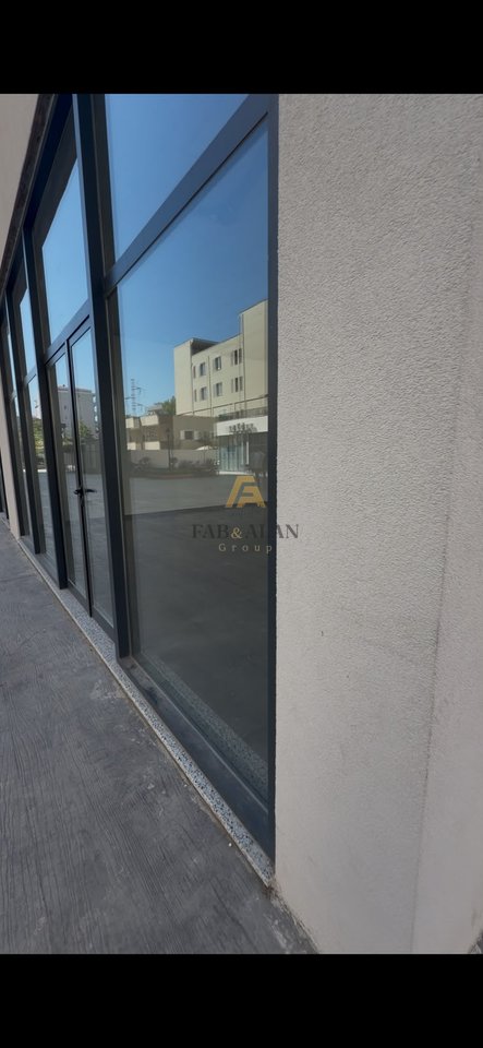 Negozio in vendita a Kamëz – Ottima opportunità di investimento!