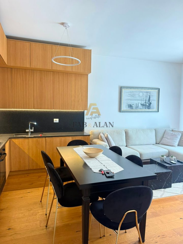 Apartament 2+2 Me Qira në Secret Garden Residence prane Qendra Tregtare TEG, Tiranë – 1200€ | 2 kat