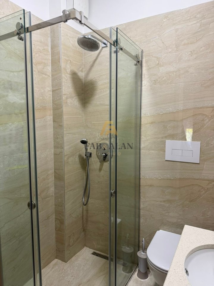 Apartament 2+2 Me Qira në Secret Garden Residence prane Qendra Tregtare TEG, Tiranë – 1200€ | 2 kat