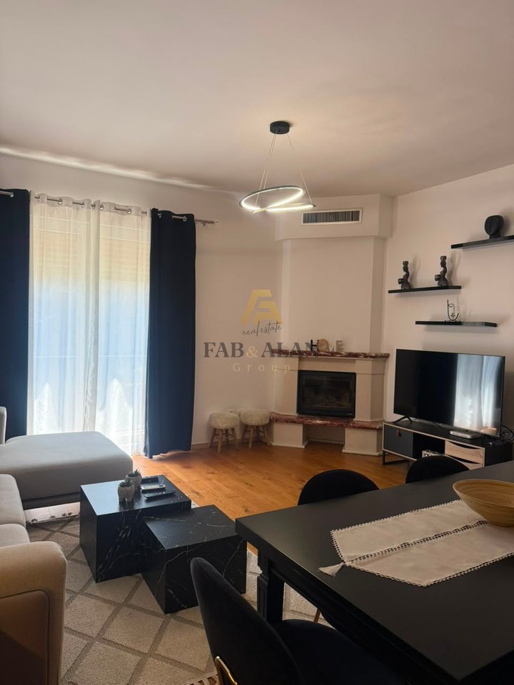 Apartament 2+2 Me Qira në Secret Garden Residence prane Qendra Tregtare TEG, Tiranë – 1200€ | 2 kat