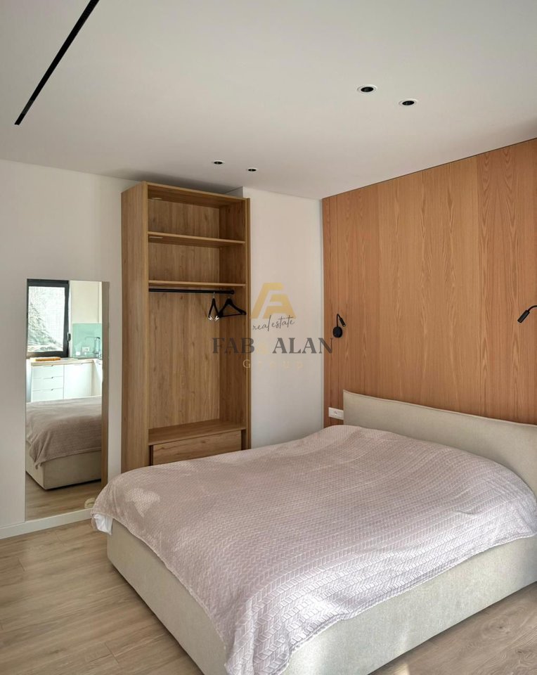 Garzoniere Me Qira ke 9 Kateshet, Tiranë - 1300€ |