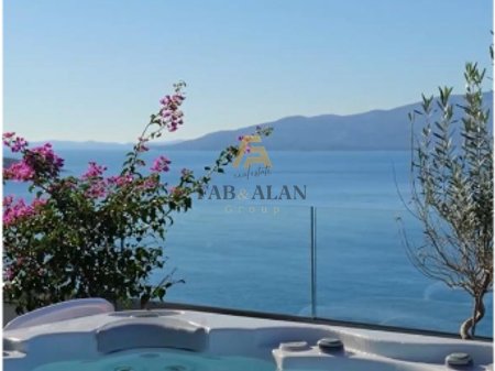 Penthouse 2+1 Në Shitje në Sarandë - 700,000€ | 1 dhomë ndenjeje, 1 kuzhinë, 2 dhoma gjumi, 1 banjo