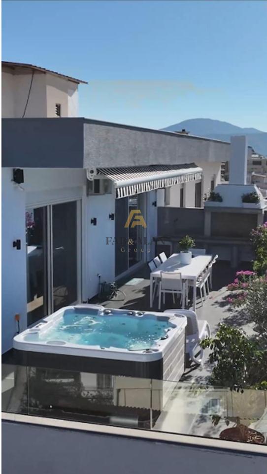 Penthouse 2+1 Në Shitje në Sarandë - 700,000€ | 1 dhomë ndenjeje, 1 kuzhinë, 2 dhoma gjumi, 1 banjo