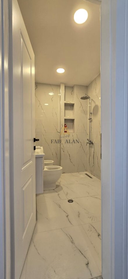 🏡 Shitet Apartament 1+1 – 21 Dhjetori, Tiranë