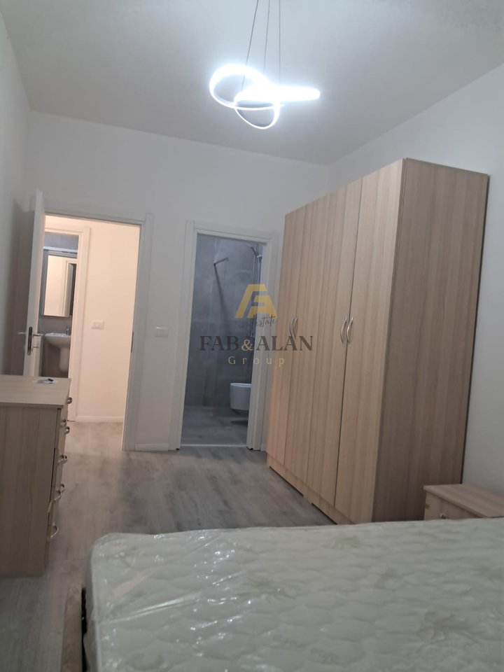 APARTAMENT ME QERA TEK ISH DOGANA 600ALL