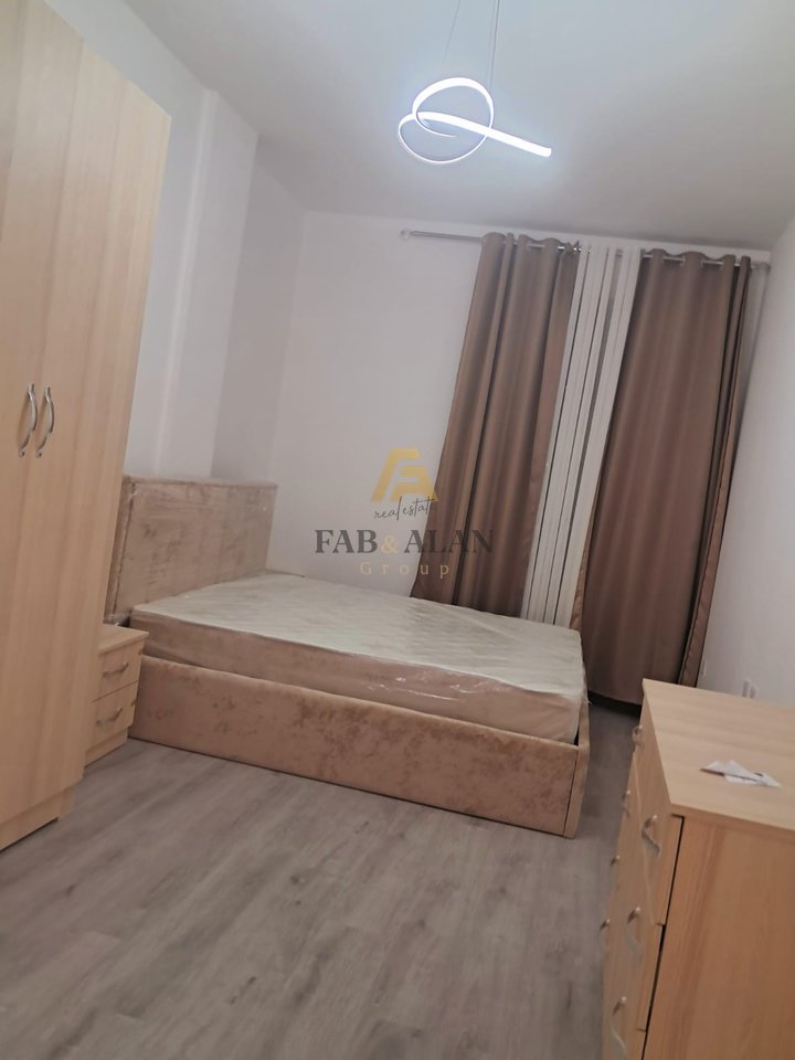 APARTAMENT ME QERA TEK ISH DOGANA 600ALL