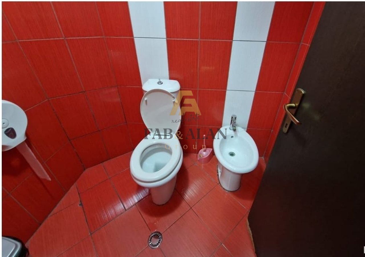 Unità Commerciale|bar In Vendita a Brryli, Tirana - 500000€ | Superficie 184m²
