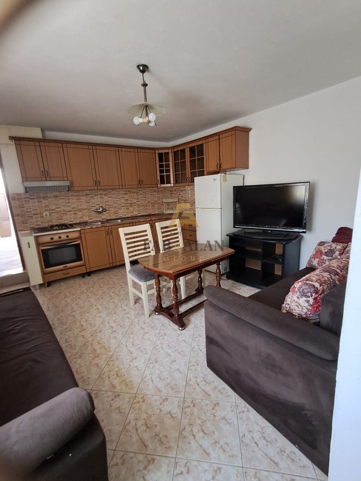 For rent 2+1 private house 70m2 at the former Autotractor Factory, Shkoze 30,000 Leke