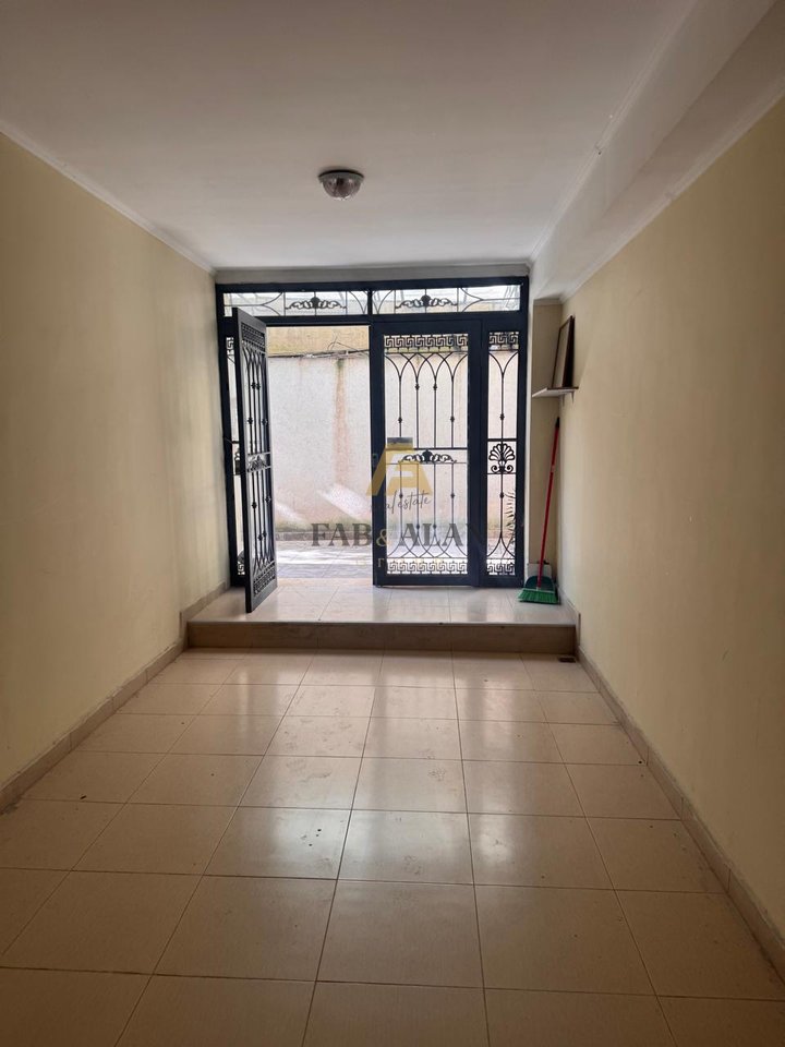 Apartament 2+1+2 Me Qira në Kodra e Diellit, Tiranë - 450€ | Kat i 2-të
