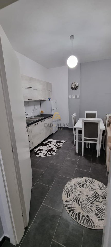 Jepet me qera hyrje e kompletuar 1+1 Fresk 80 m2 38 000lek