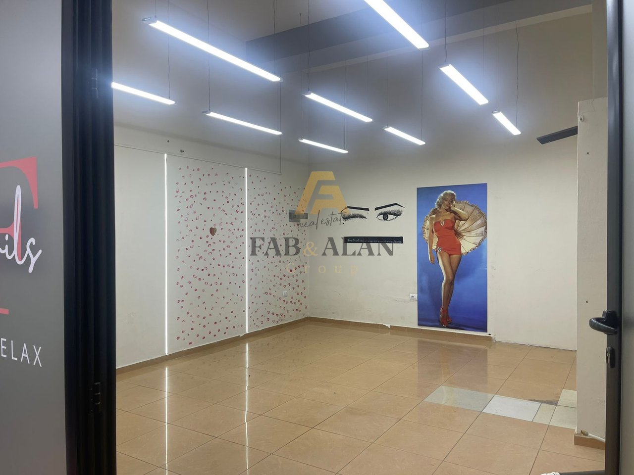 Jepet me qira ambient biznesi 33 m²