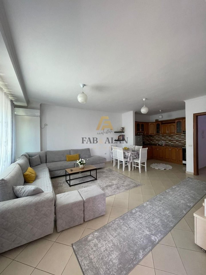 APARTAMENT NE SHITJE 1+1 NE ZONEN E
3-SHIT