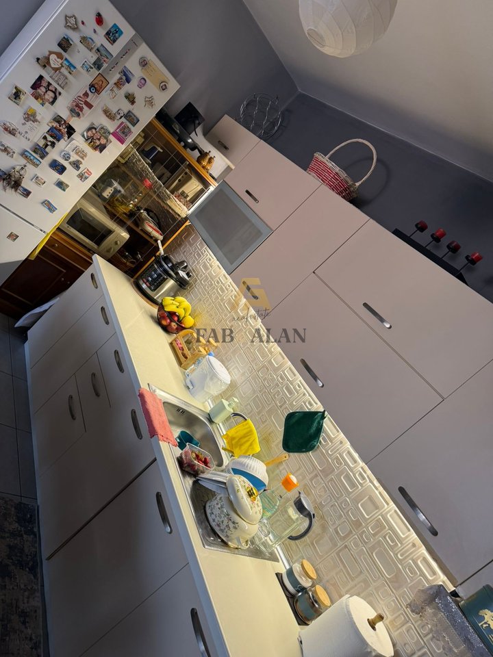 Shitet Apartament 2+1+2 në Astir – 100 m² me Hipotekë