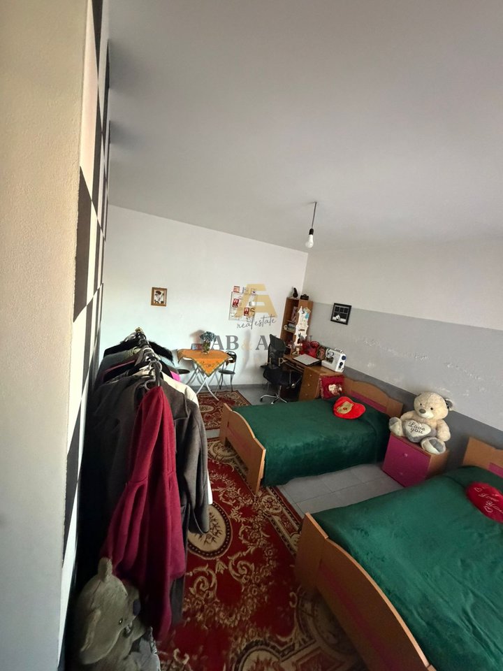Shitet Apartament 2+1+2 në Astir – 100 m² me Hipotekë