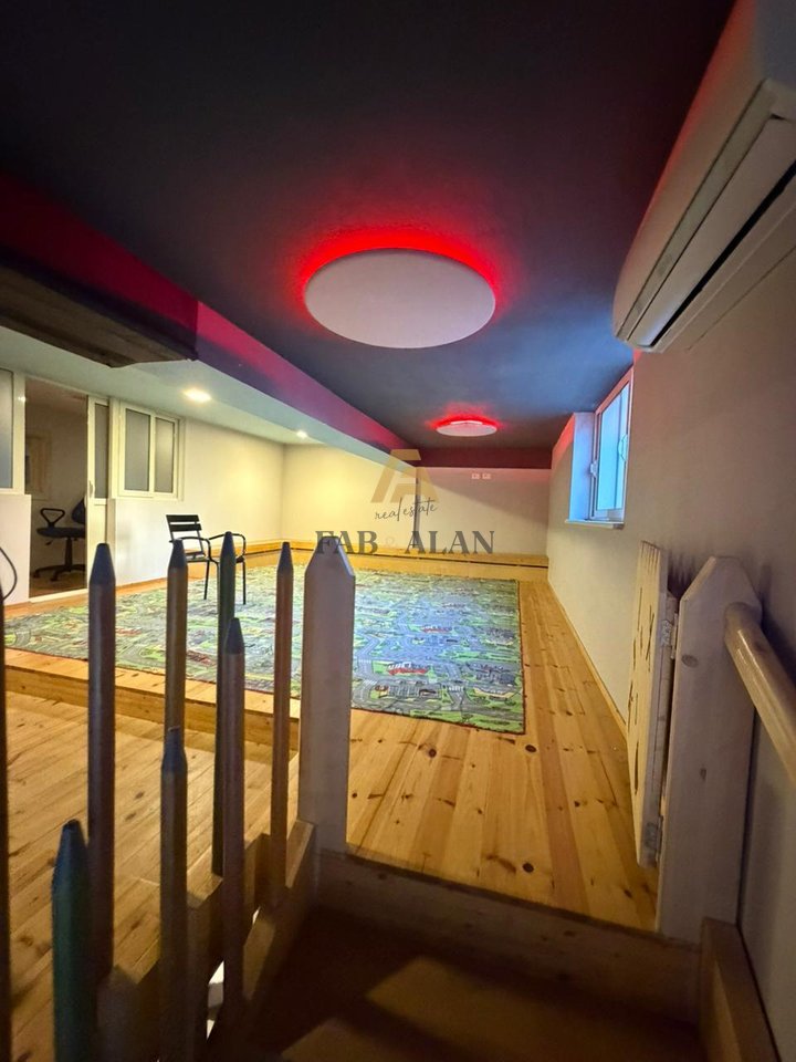 Shitet Dyqan / Lokal Duplex – 95 m²