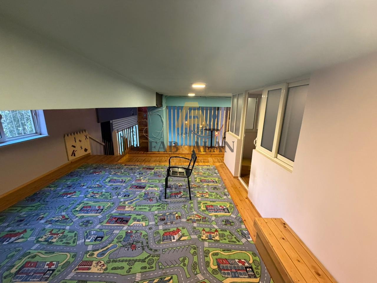 Shitet Dyqan / Lokal Duplex – 95 m²