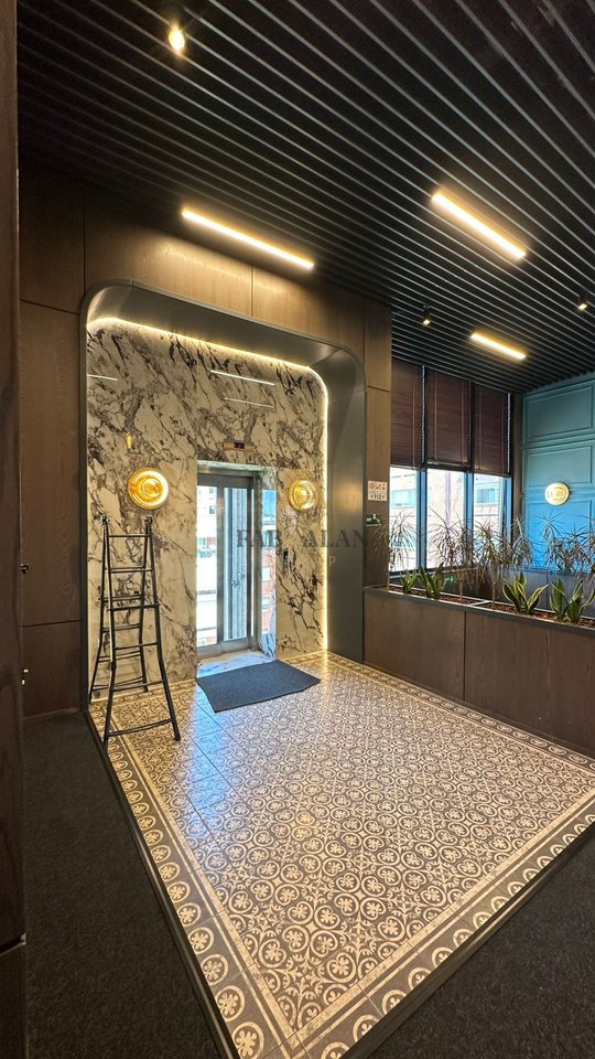 AMBIENT BIZNESI PREMIUM ME QERA – ROOFTOP EKSKLUZIV NË TIRANË
JEPET ME QERA / SHITJE – AMBIENT KOMERCIAL PREMIUM