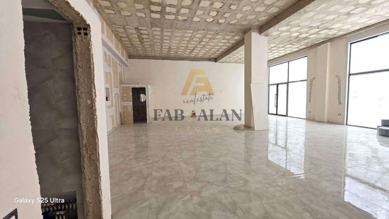 🏢 UNITÀ COMMERCIALE IN AFFITTO – LAGO ASCIUTTO