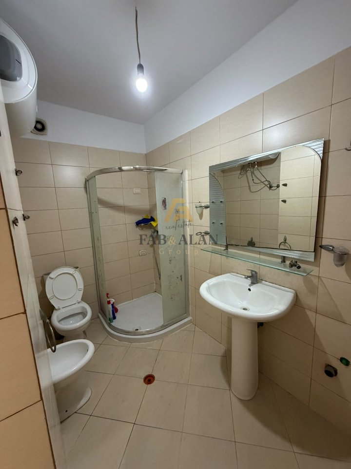 🏡 SHITET APARTAMENT 3+1 – MISTO MAME