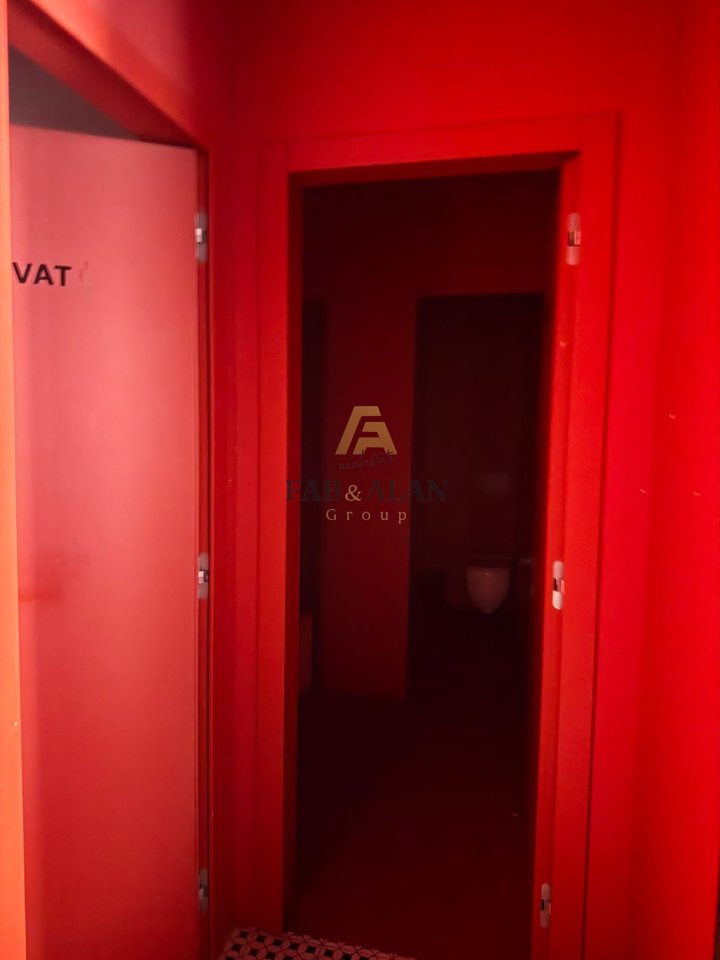 Negozio in Affitto nel Complesso Delijorgji, Tirana - 2500€ | 73.1 m²