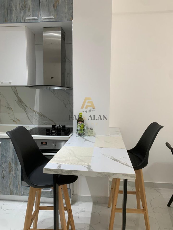 🏡 APPARTAMENTO 1+1 IN VENDITA – CENTRO SHËNGJIN