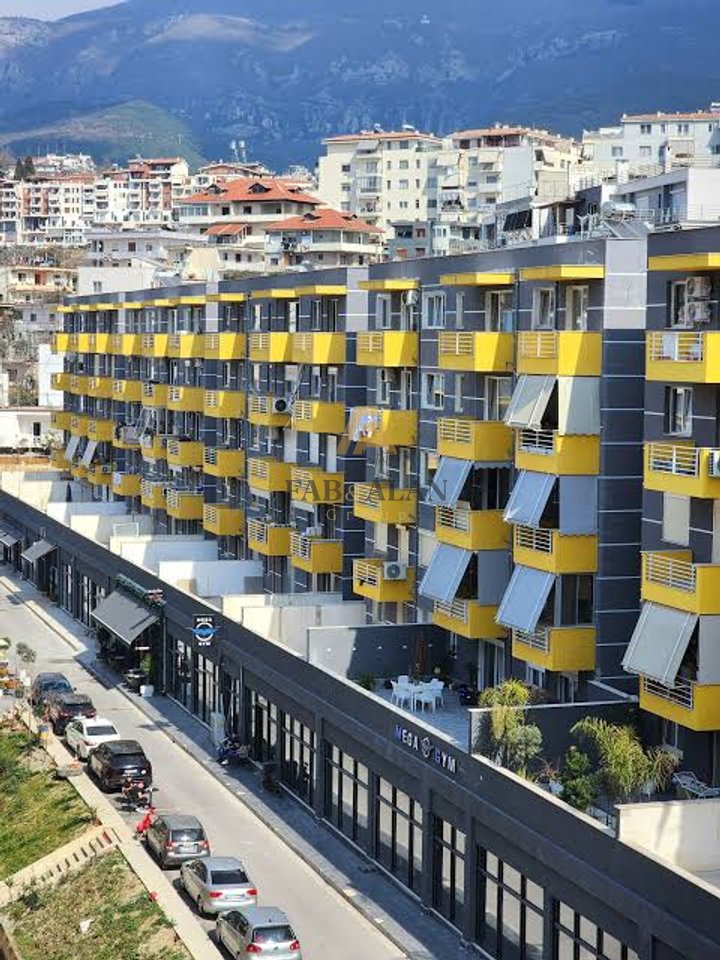 🏡 SHITET APARTAMENT 1+1 – PALLATET E TOM DOSHIT, SHKOZE