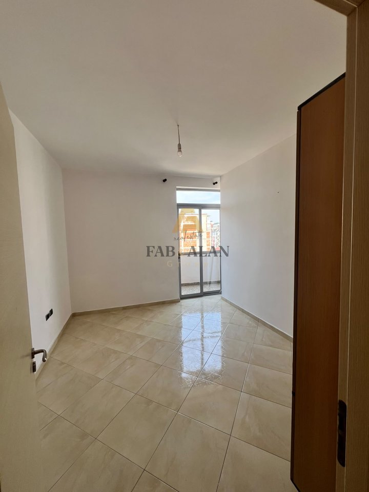 Appartamento 2+1 in Vendita a Yzberish, Tirana - 145.000€ | 95 m²