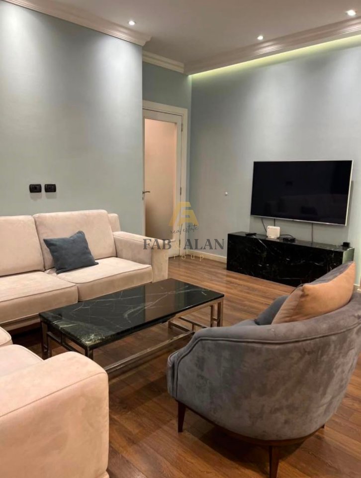 Apartament 2+2 Me Qira në Qendër të Tiranës - 1300€ | 110 m²