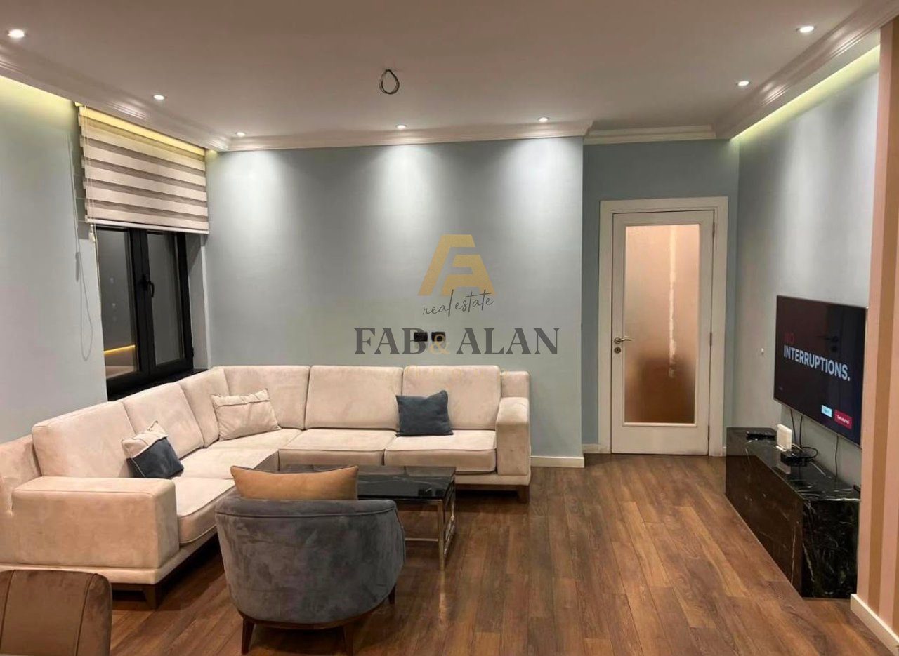 Apartament 2+2 Me Qira në Qendër të Tiranës - 1300€ | 110 m²