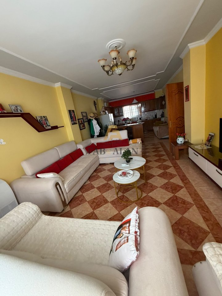 Appartamento 2+1+2 In Vendita a Saranda - 375,000€ | 120 m²