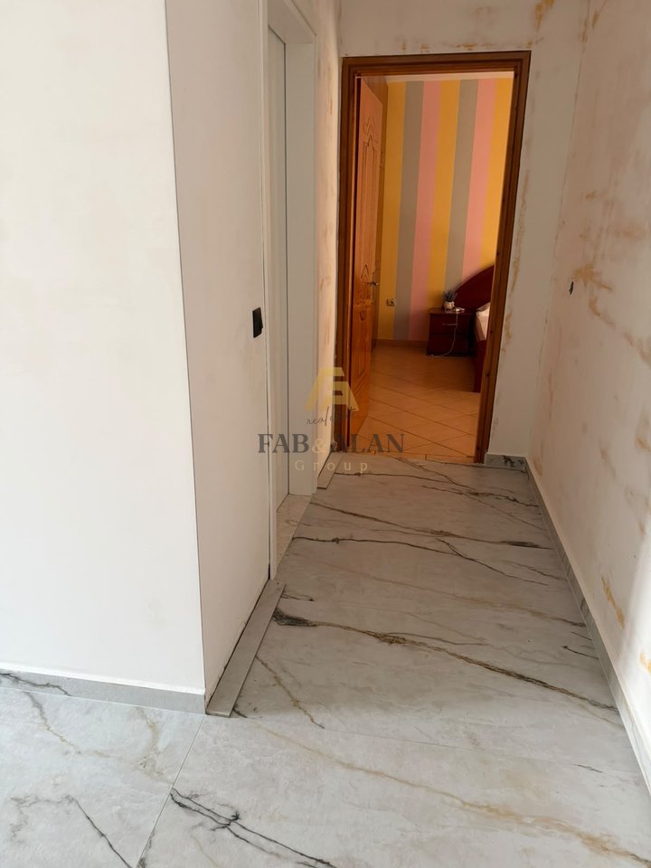 Appartamento 2+1+2 In Vendita a Saranda - 375,000€ | 120 m²