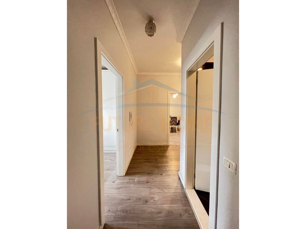 Qera, Apartament 2+1+2, Unaza e Re, Tiranë.