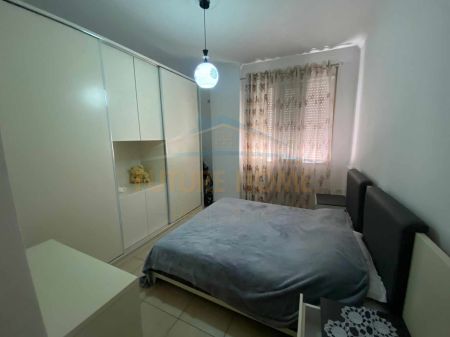 Qera, Apartament 2+1, Kthesa e Kamzës.