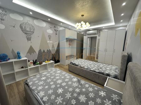 Shitet, Apartament 2+1+2+Depo, Durrës, Vollga