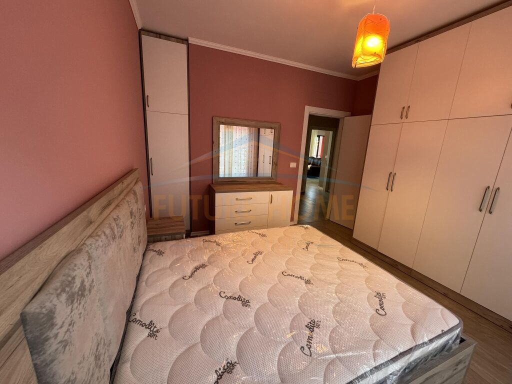 Qera, Apartament 1+1+Post Parkimi, Kodra e Diellit, Tiranë.