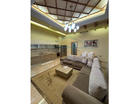 Qera, Apartament 2+1+2, Pazari i Ri.
