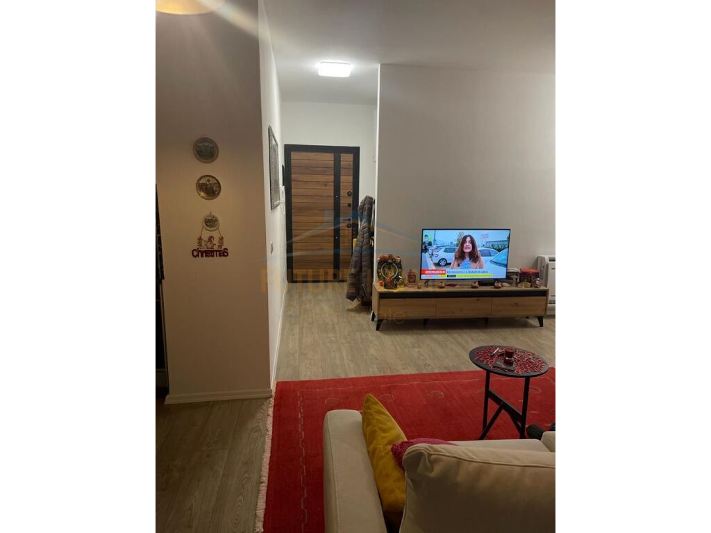Shitet,Apartament 2+1, Univers City, Tirane