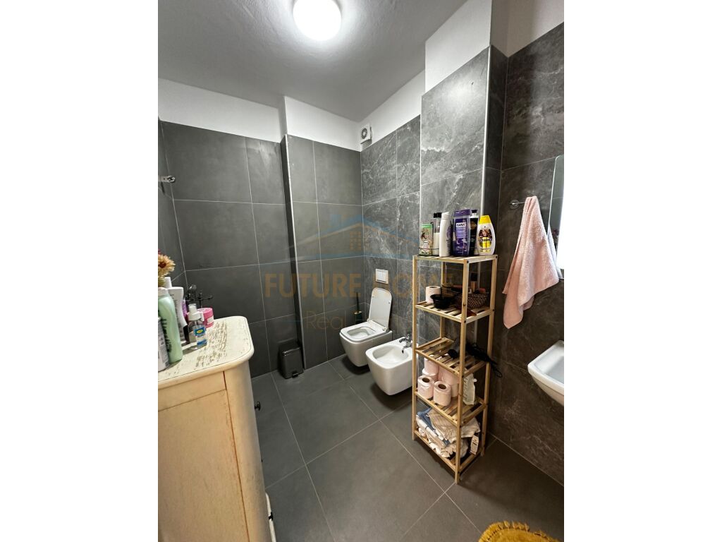 Shitet,Apartament 2+1, Univers City, Tirane